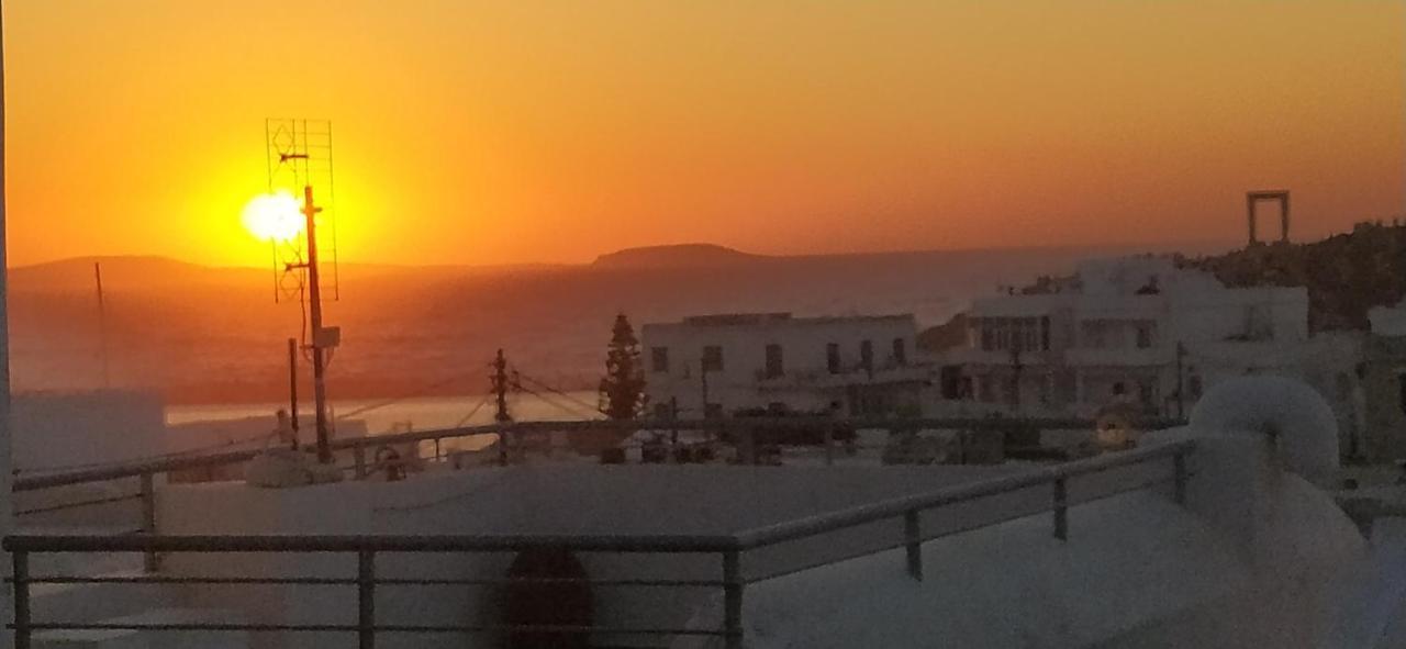 Villa Naxion Esti - Διαμονή Στην Παλιά Χώρα Της Νάξου Naxos City Exterior foto